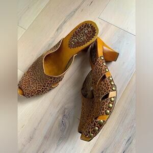 Vintage 90s Animal Print Heels Wooden Size 6.5 Pin Up Retro Style Leather